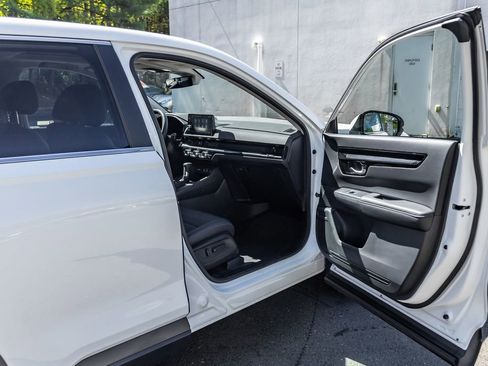 Used 2023 Honda CR-V EX-L image 16
