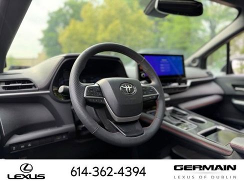 Used 2025 Toyota Sienna XSE w/ XSE Plus Package AWD/4WD image 15