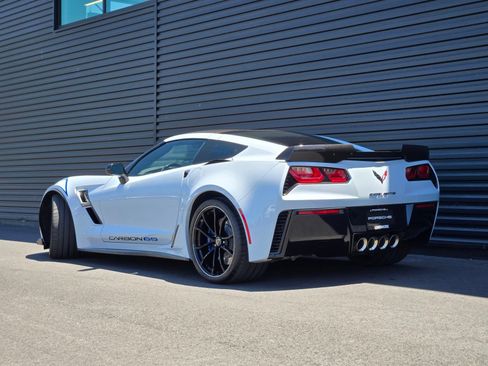 Used 2018 Chevrolet Corvette Grand Sport w/ Carbon 65 Edition RWD image 3