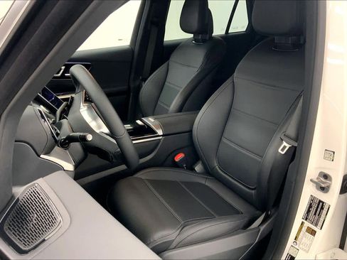 Used 2026 Mercedes-Benz GLC 300 image 22