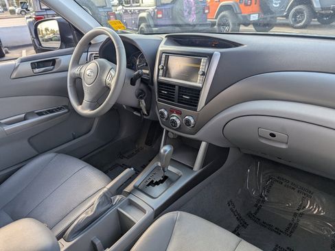 Used 2010 Subaru Forester 2.5X Limited image 12