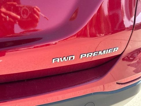 Used 2023 Chevrolet Equinox Premier AWD/4WD image 13