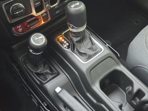 Certified 2026 Jeep Wrangler Unlimited Sport AWD/4WD image 23