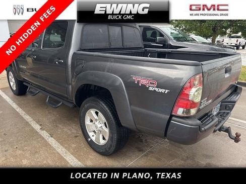 Used 2012 Toyota Tacoma 4x4 Double Cab w/ TRD Sport Pkg image 4