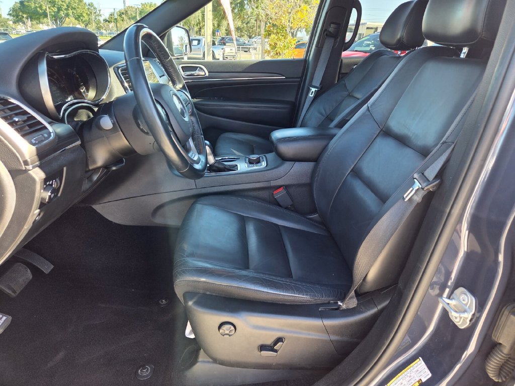 Used 2020 Jeep Grand Cherokee Limited AWD/4WD image 4