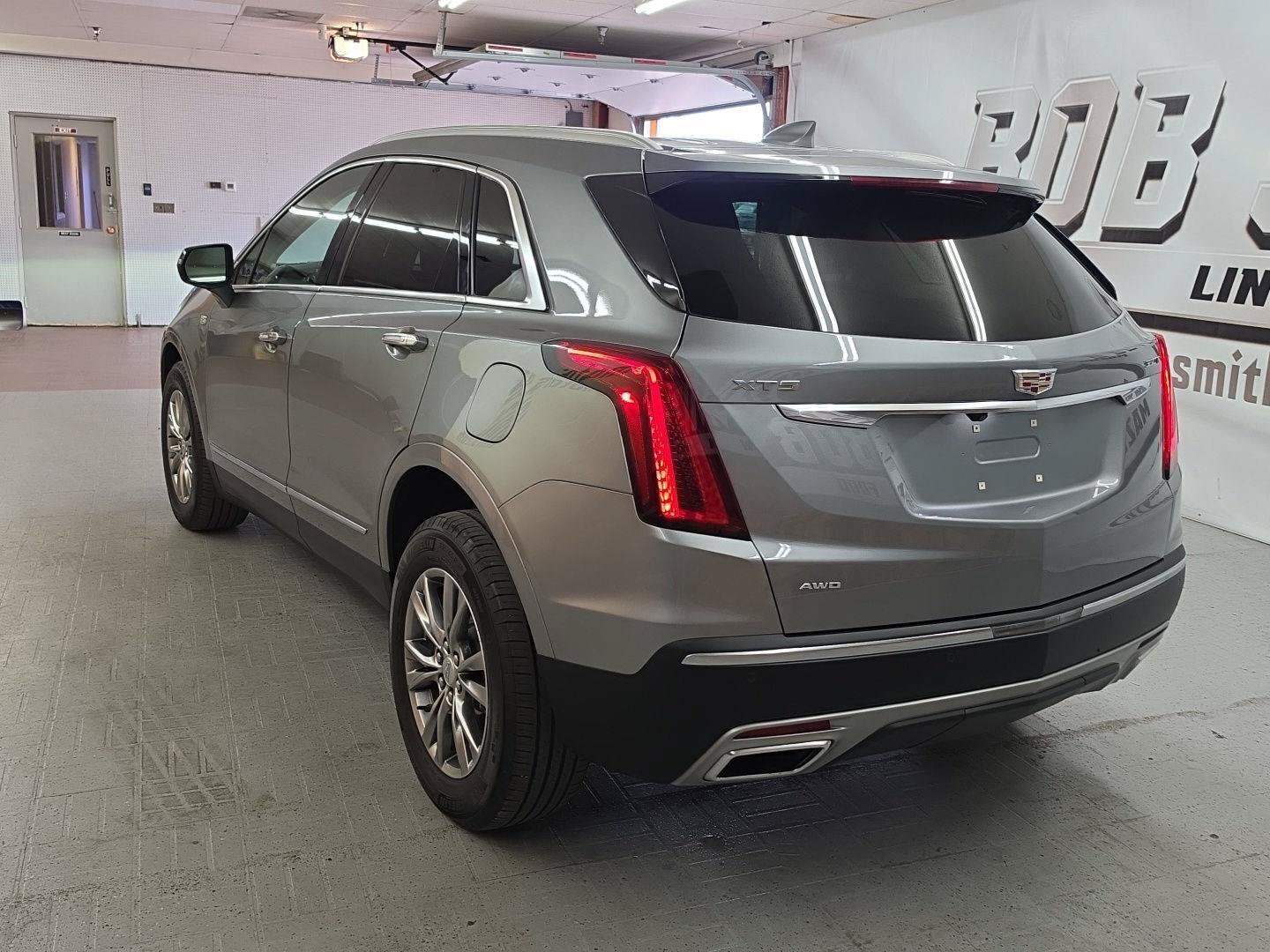 Used 2023 Cadillac XT5 Premium Luxury AWD/4WD image 4
