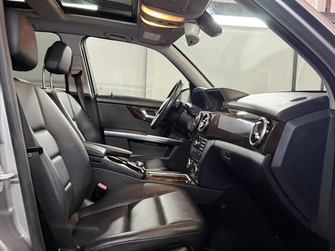 Used 2015 Mercedes-Benz GLK 350 2WD image 6