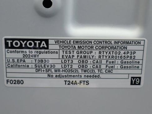Used 2024 Toyota Grand Highlander AWD image 13