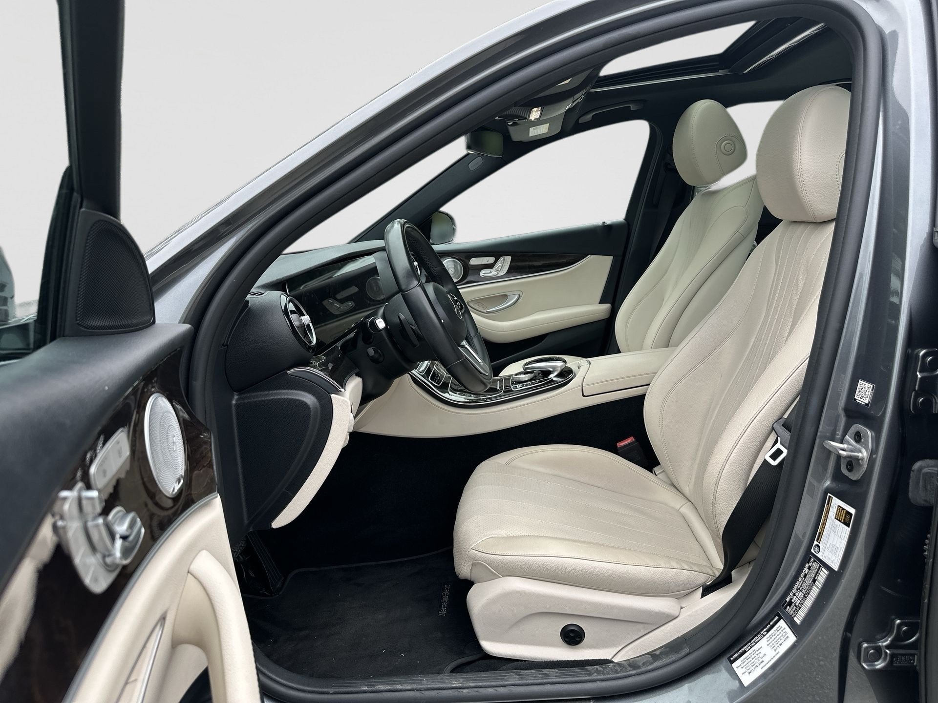 Used 2020 Mercedes-Benz E 350 Sedan image 20