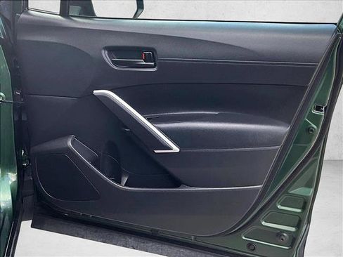 Used 2025 Toyota Corolla Cross LE FWD image 18