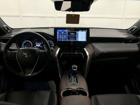 Used 2021 Toyota Venza Limited w/ Advanced Technology Package image 14