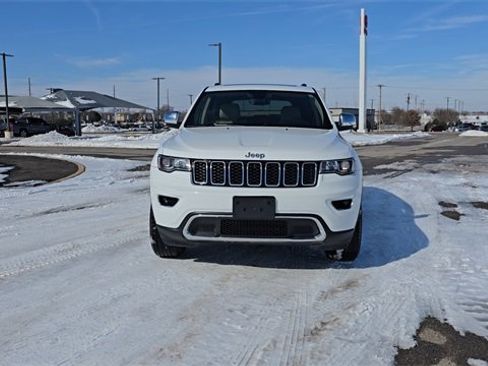 Used 2020 Jeep Grand Cherokee Limited image 3
