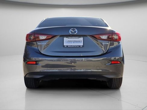 Used 2016 MAZDA MAZDA3 i Sport image 18