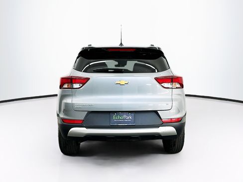 Used 2025 Chevrolet TrailBlazer LT AWD/4WD image 7