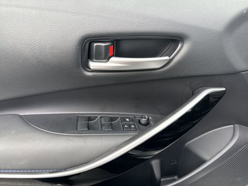Used 2022 Toyota Corolla XSE FWD image 13