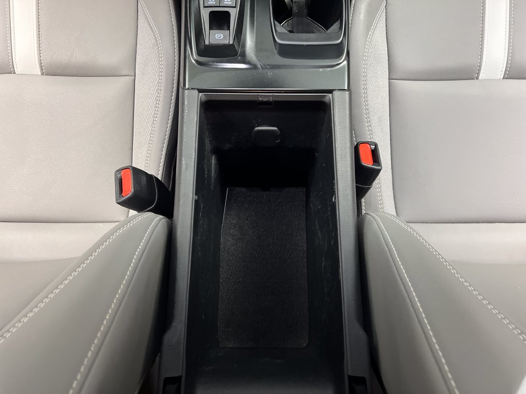 Used 2025 Toyota Camry SE FWD image 42