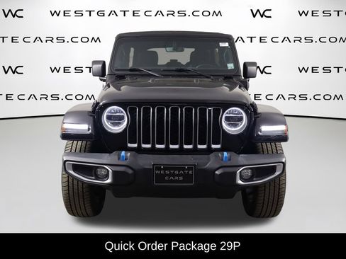 Used 2022 Jeep Wrangler Unlimited Sahara w/ Cold Weather Group AWD/4WD image 2