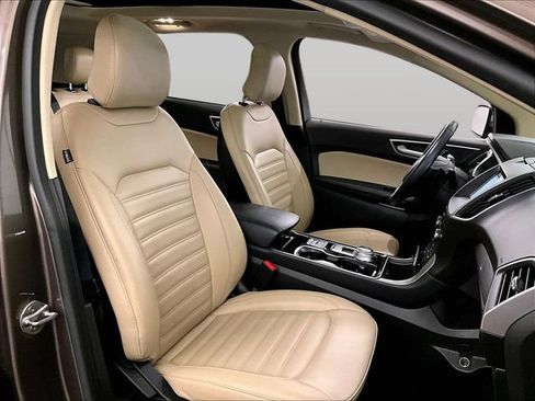 Used 2019 Ford Edge SEL w/ Equipment Group 201A AWD/4WD image 7