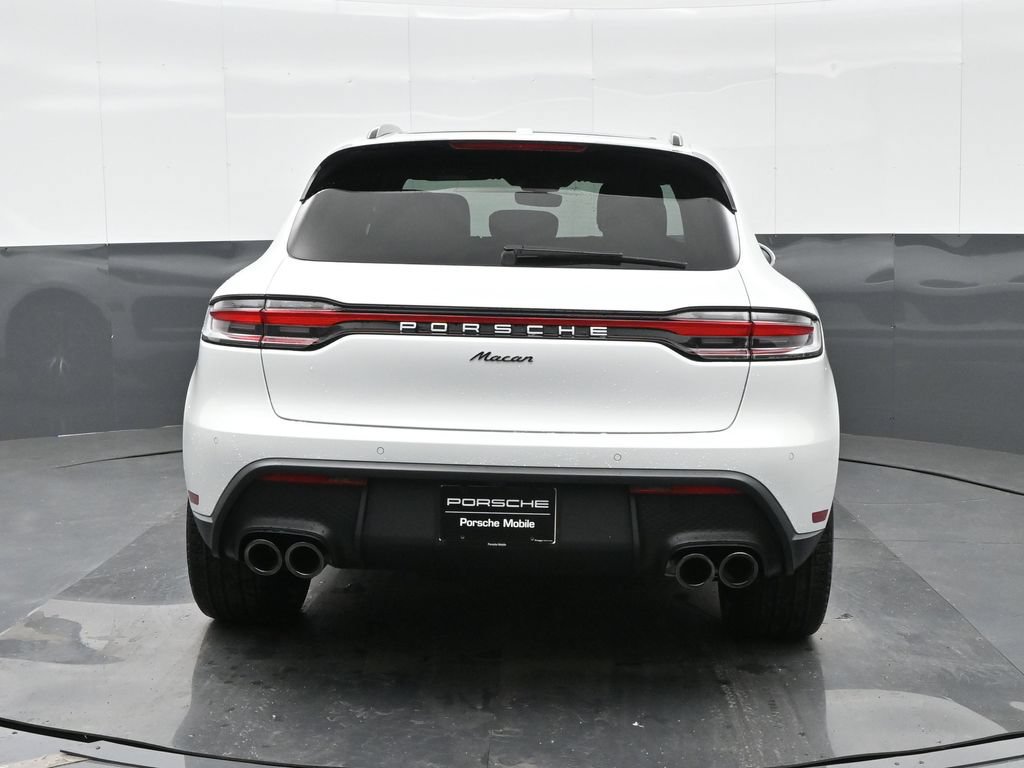 Certified 2026 Porsche Macan AWD/4WD image 6