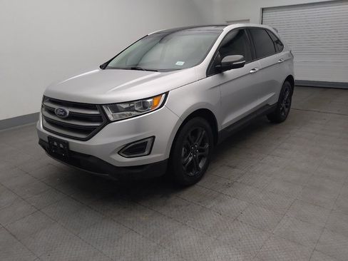 Used 2018 Ford Edge SEL w/ Equipment Group 201A image 2