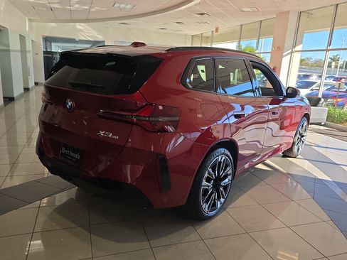 Used 2025 BMW X3 xDrive30i w/ Premium Package image 3