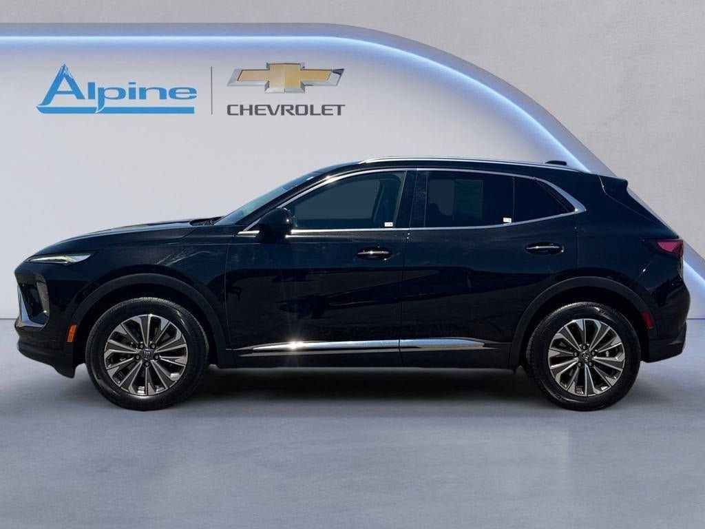 Used 2024 Buick Envision Preferred AWD/4WD image 2