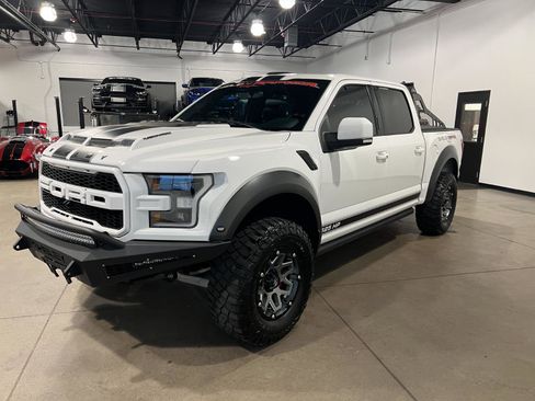 Used 2019 Ford F150 Raptor w/ Equipment Group 802A Luxury AWD/4WD image 7