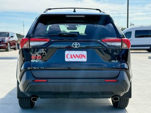 Used 2023 Toyota RAV4 XLE w/ Convenience Package image 11