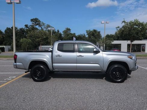Certified 2022 Toyota Tacoma SR5 RWD image 3