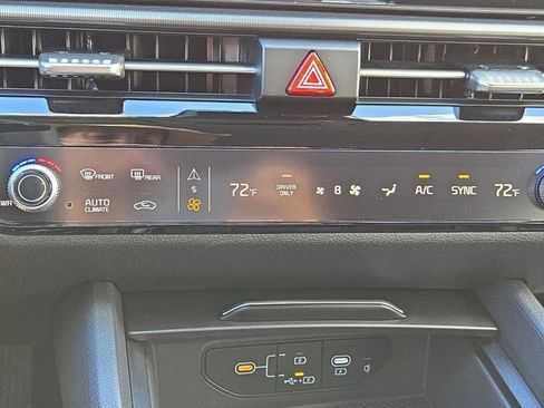 New 2026 Kia Sportage EX w/ EX Panoramic Sunroof Package image 26