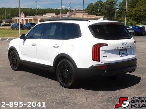 Certified 2022 Kia Telluride SX w/ SX Prestige Package AWD/4WD image 5