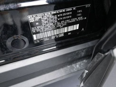 Used 2025 Toyota RAV4 XLE Premium FWD image 19