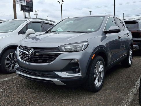 Used 2023 Buick Encore GX Preferred w/ Cold Weather Comfort Package FWD image 2