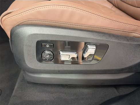 New 2026 BMW X5 xDrive50e AWD/4WD image 18