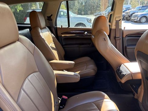 Used 2016 Buick Enclave Premium image 28