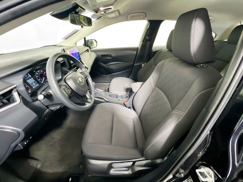 Used 2025 Toyota Corolla LE image 14