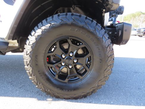 Used 2020 Jeep Gladiator Rubicon image 9