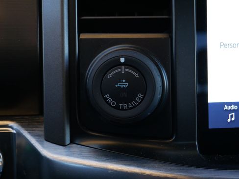 Certified 2022 Ford F150 Lariat w/ Equipment Group 501A Mid image 30