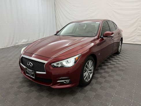 Used 2016 INFINITI Q50 3.0t Premium w/ Driver Assistance Package AWD/4WD image 2