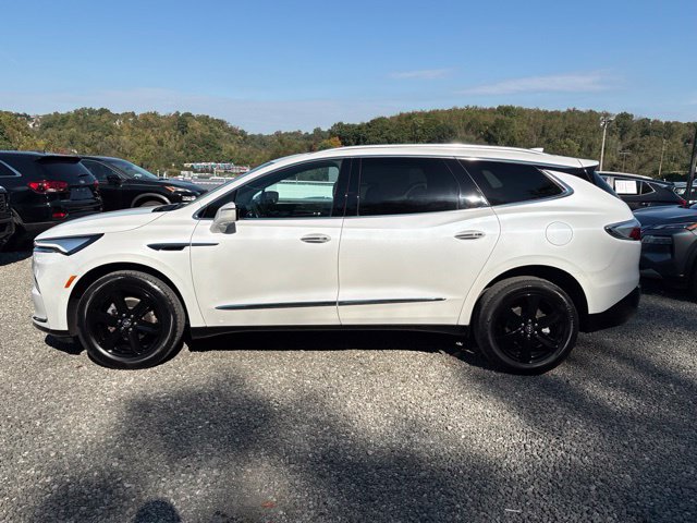 Used 2024 Buick Enclave Essence w/ Experience Buick Package AWD/4WD image 2