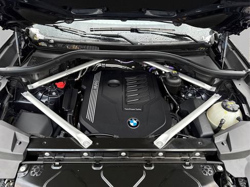 Used 2022 BMW X5 xDrive40i w/ Climate Comfort Package image 13