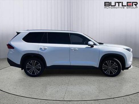 Certified 2024 Toyota Grand Highlander AWD Hybrid image 6