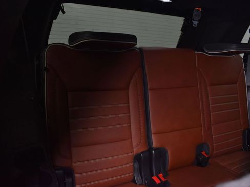 Used 2023 GMC Yukon Denali Ultimate image 35