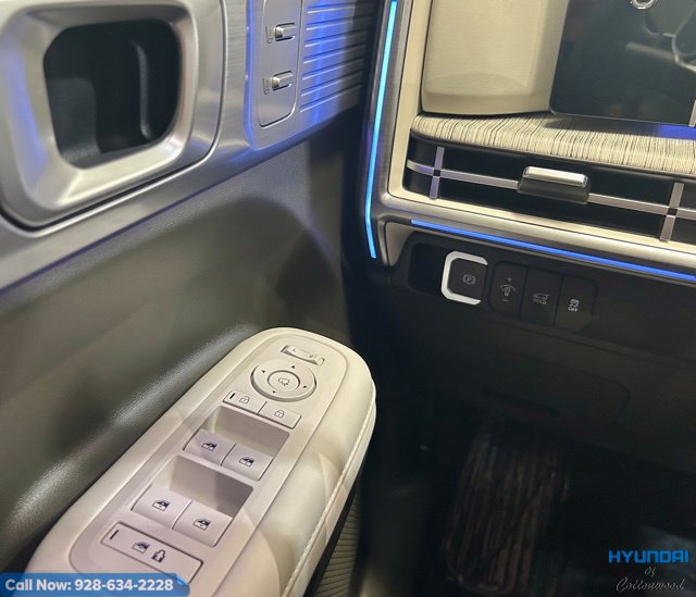 Used 2025 Hyundai Santa Fe Calligraphy AWD/4WD image 37