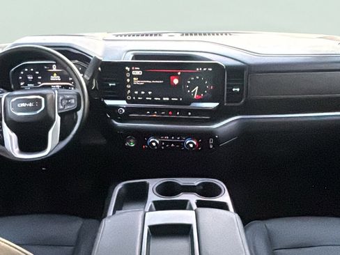 Used 2023 GMC Sierra 1500 SLT w/ X31 Off-Road Package image 12
