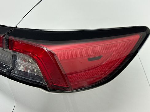 Used 2020 Ford Escape SE image 33