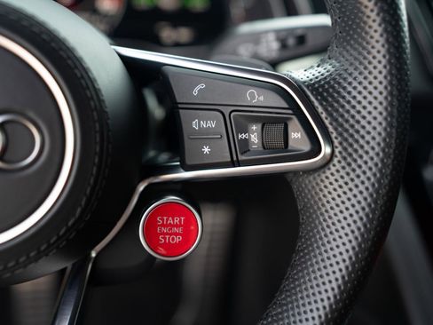 Used 2018 Audi R8 V10 RWD image 43