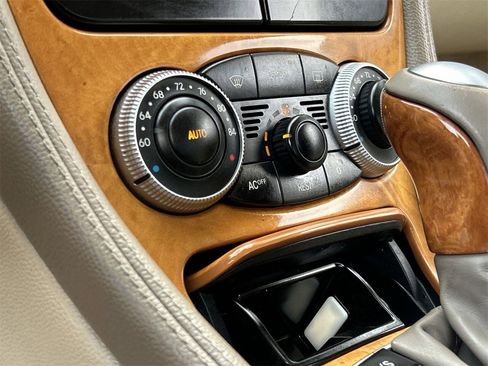 Used 2004 Mercedes-Benz SL 500 image 23