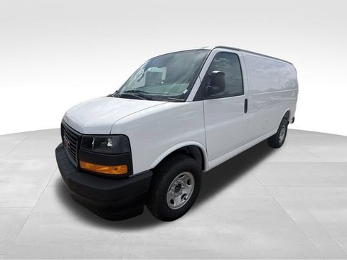 New 2026 GMC Savana 2500 w/ Driver Convenience Package RWD image 4