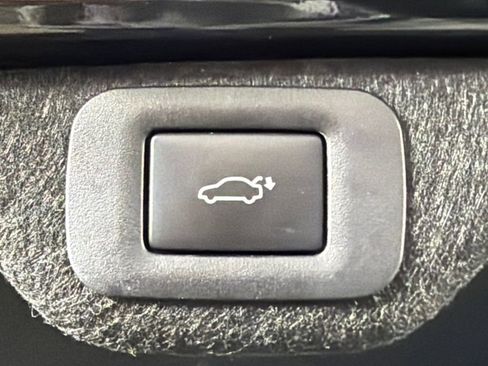 Used 2025 Lexus ES 350 350 w/ Premium Package image 21